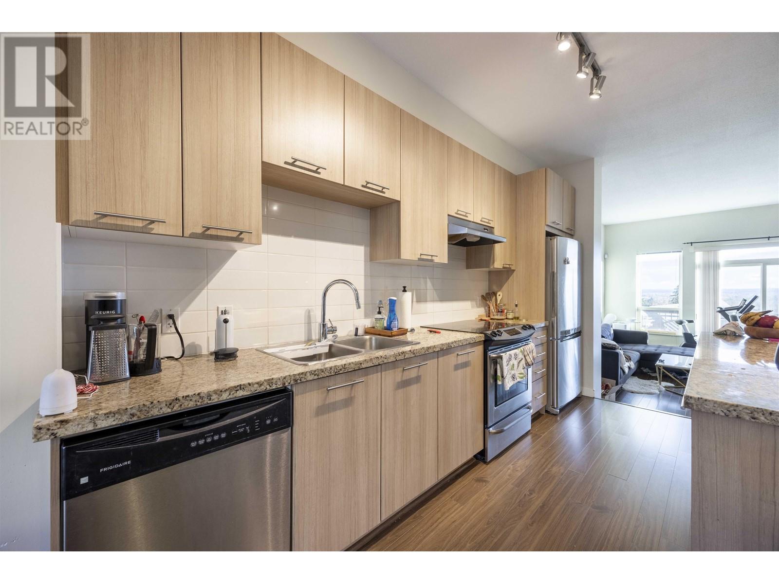 12 1295 Soball Street, Coquitlam, British Columbia  V3E 0G9 - Photo 6 - R2959942