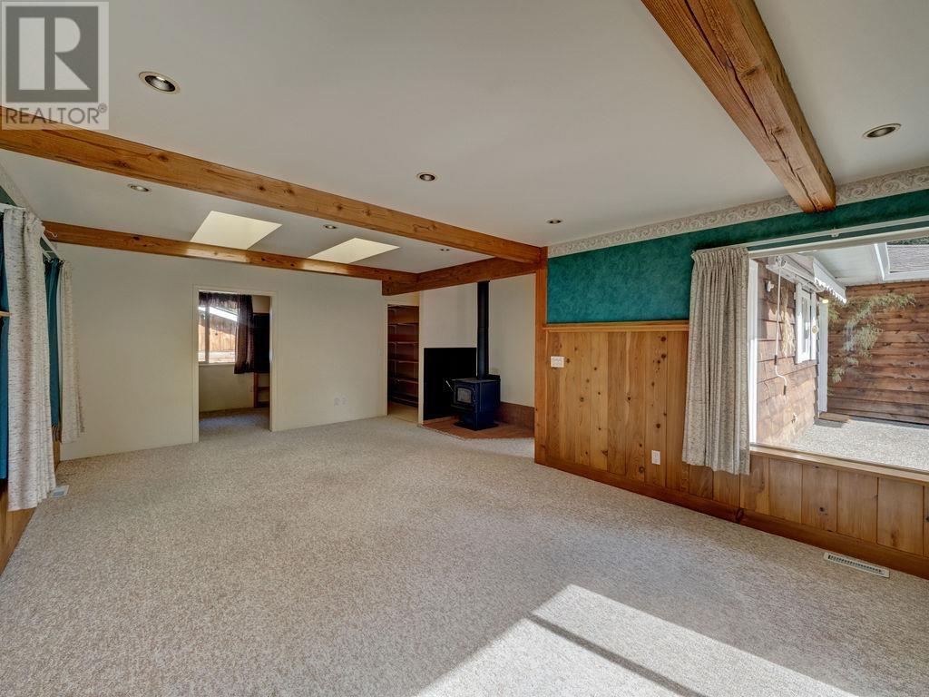 8050 Redrooffs Road, Halfmoon Bay, British Columbia  V7Z 1A5 - Photo 11 - R2959948