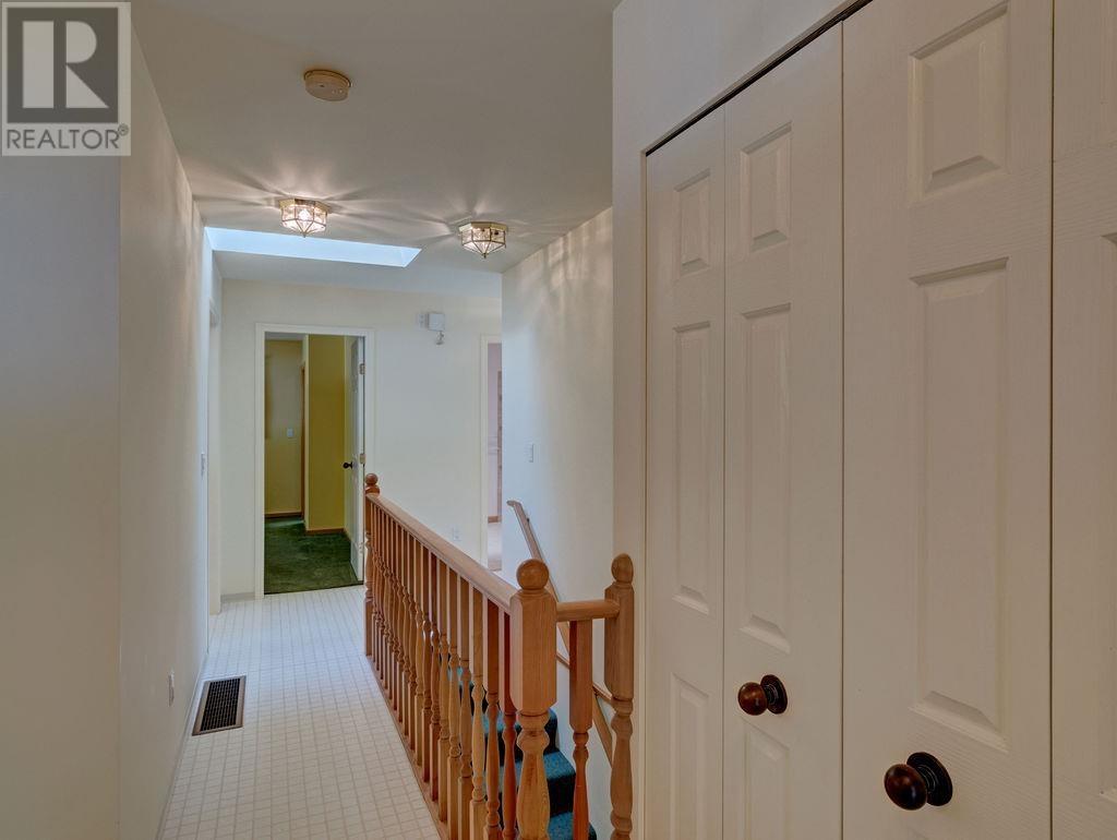 8050 Redrooffs Road, Halfmoon Bay, British Columbia  V7Z 1A5 - Photo 15 - R2959948