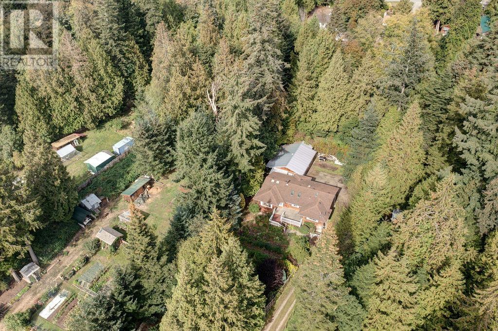 8050 Redrooffs Road, Halfmoon Bay, British Columbia  V7Z 1A5 - Photo 29 - R2959948