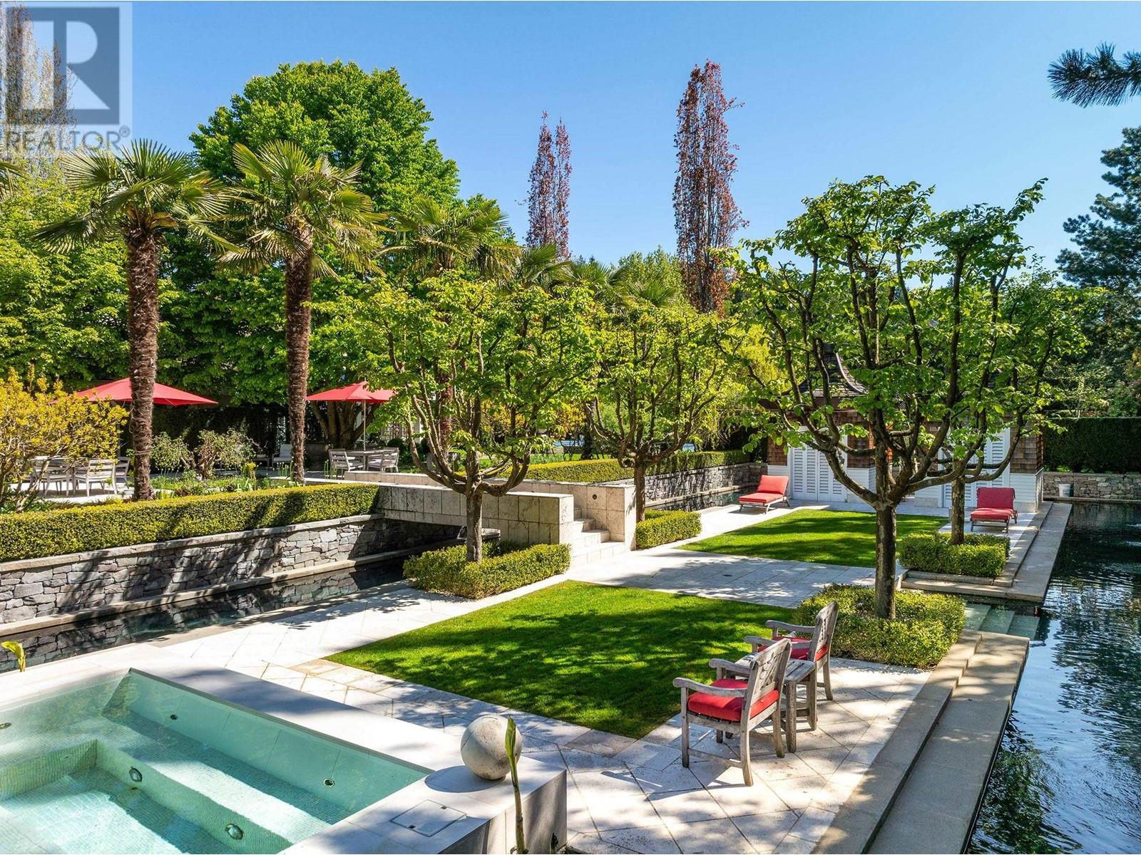 Property at 6650 BALACLAVA STREET image 2