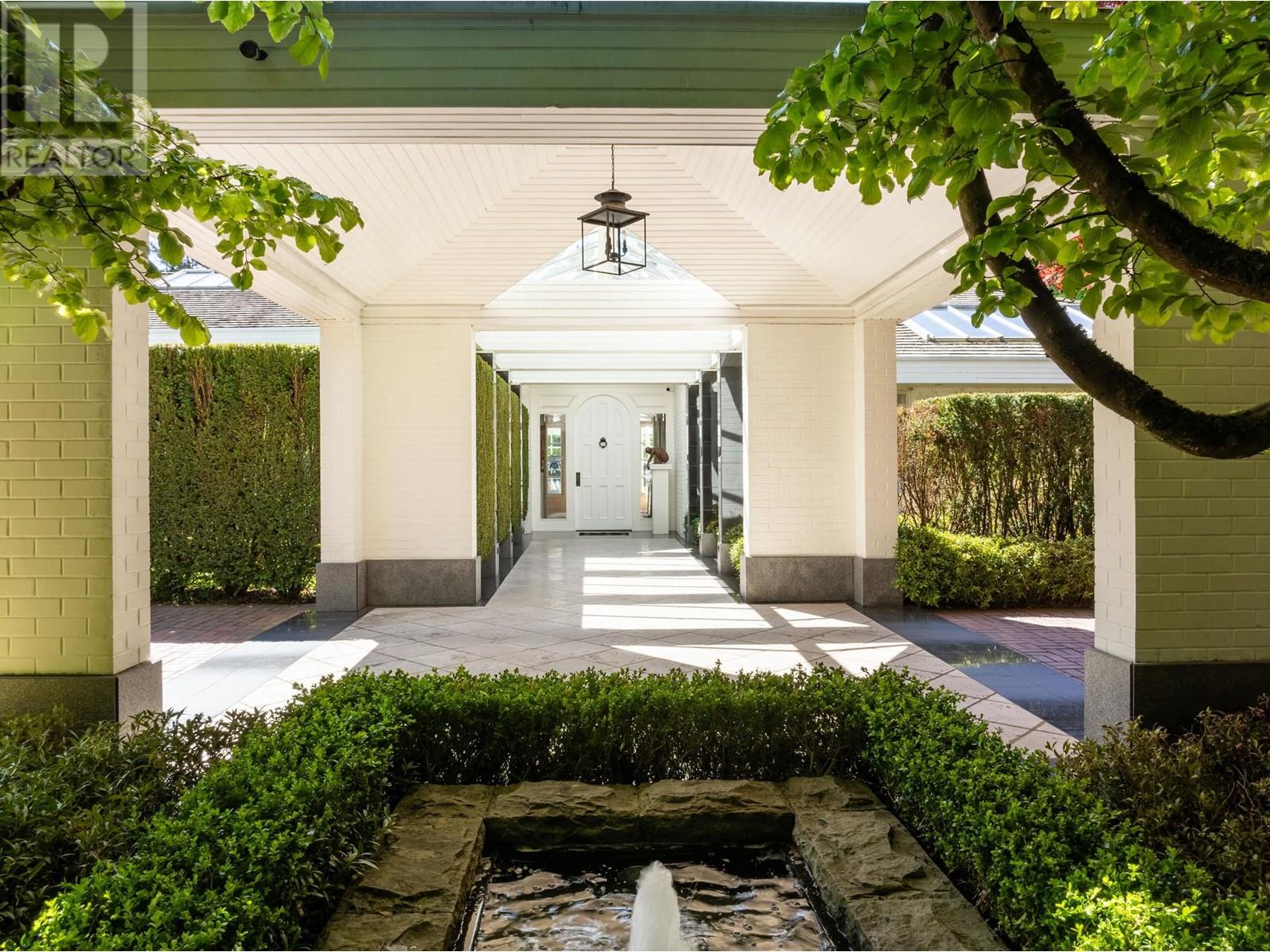 Property at 6650 BALACLAVA STREET image 5