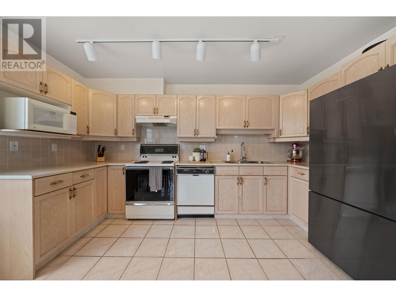 1101 1250 Quayside Drive, New Westminster, British Columbia  V3M 3E6 - Photo 18 - R2954027