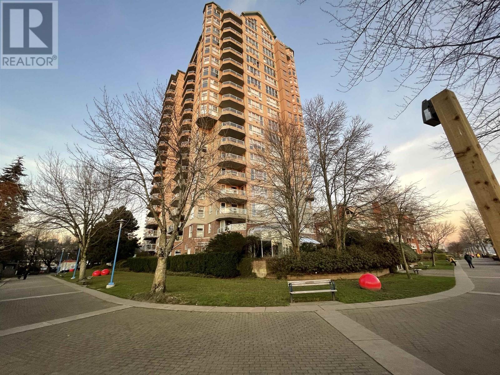 1101 1250 Quayside Drive, New Westminster, British Columbia  V3M 3E6 - Photo 1 - R2954027