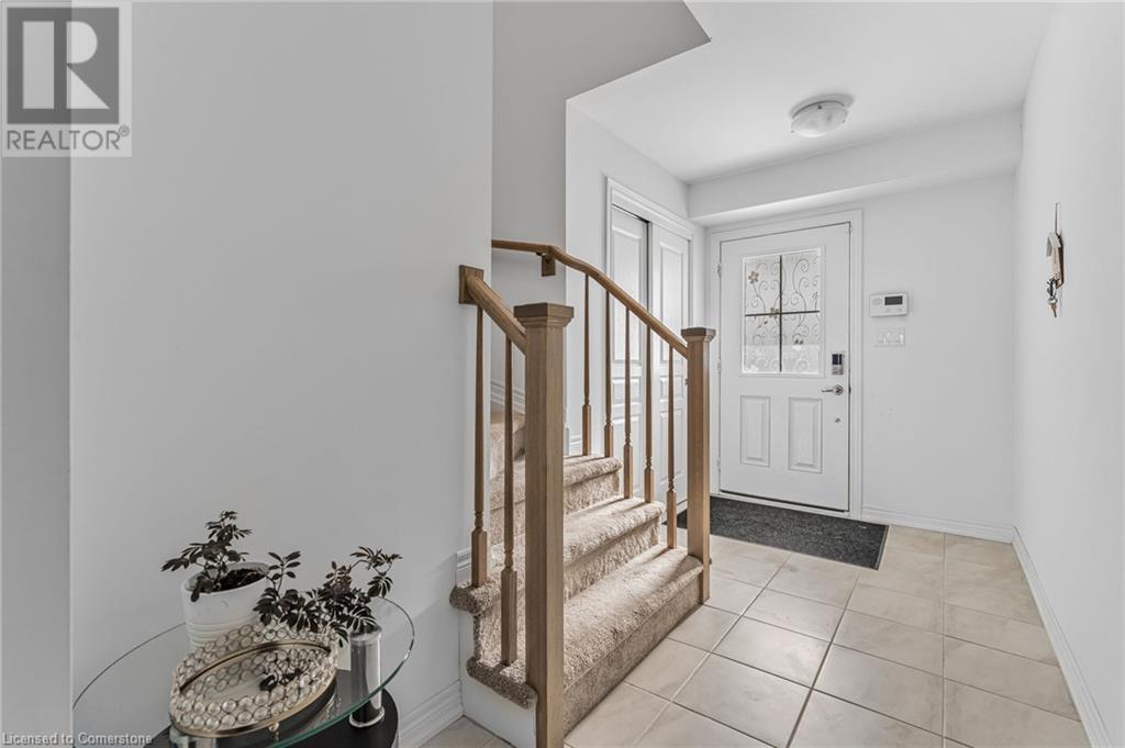 Property at 72 MONARCHY Street image 4