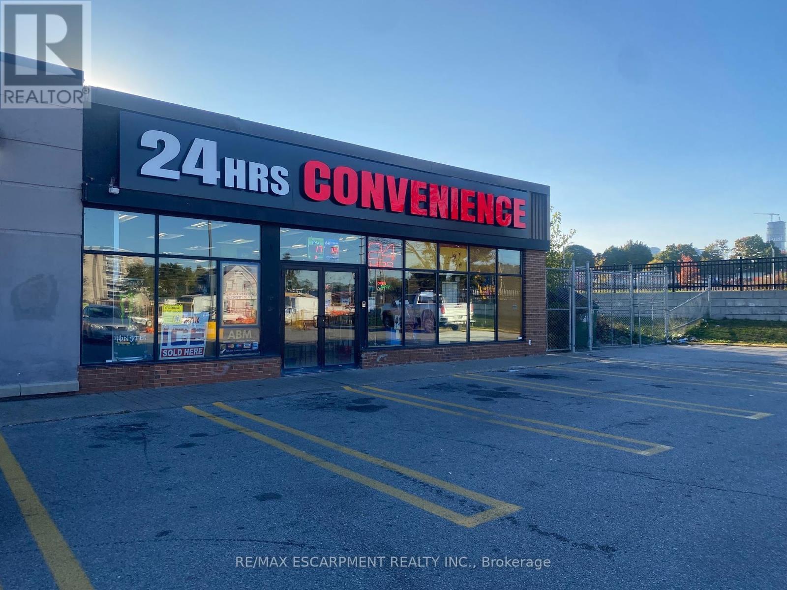 Property at 3154 HURONTARIO STREET image 1