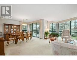 101 1427 DUCHESS AVENUE, West Vancouver, British Columbia