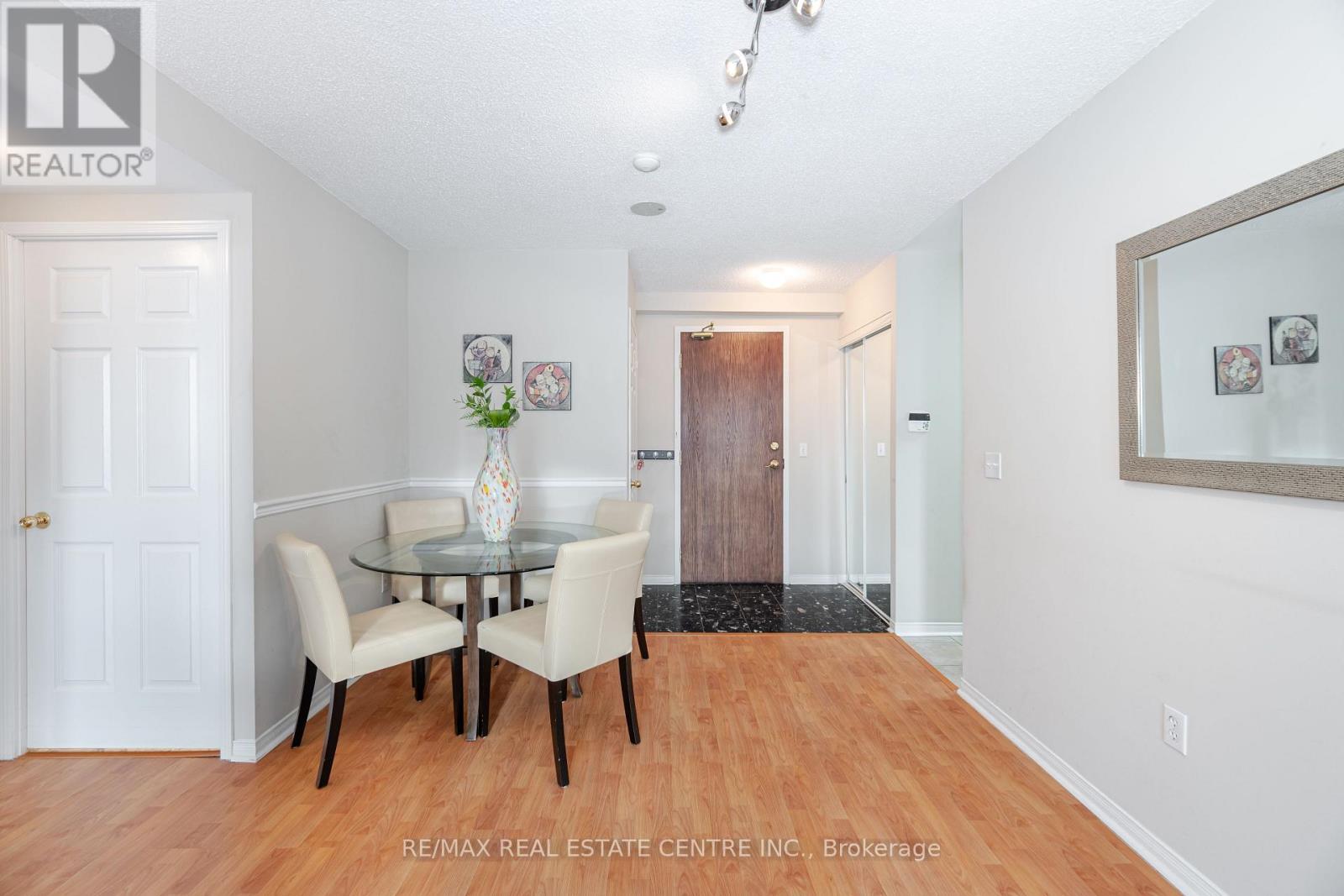 606 - 17 Michael Power Place, Toronto, Ontario  M9A 5G5 - Photo 11 - W11939988