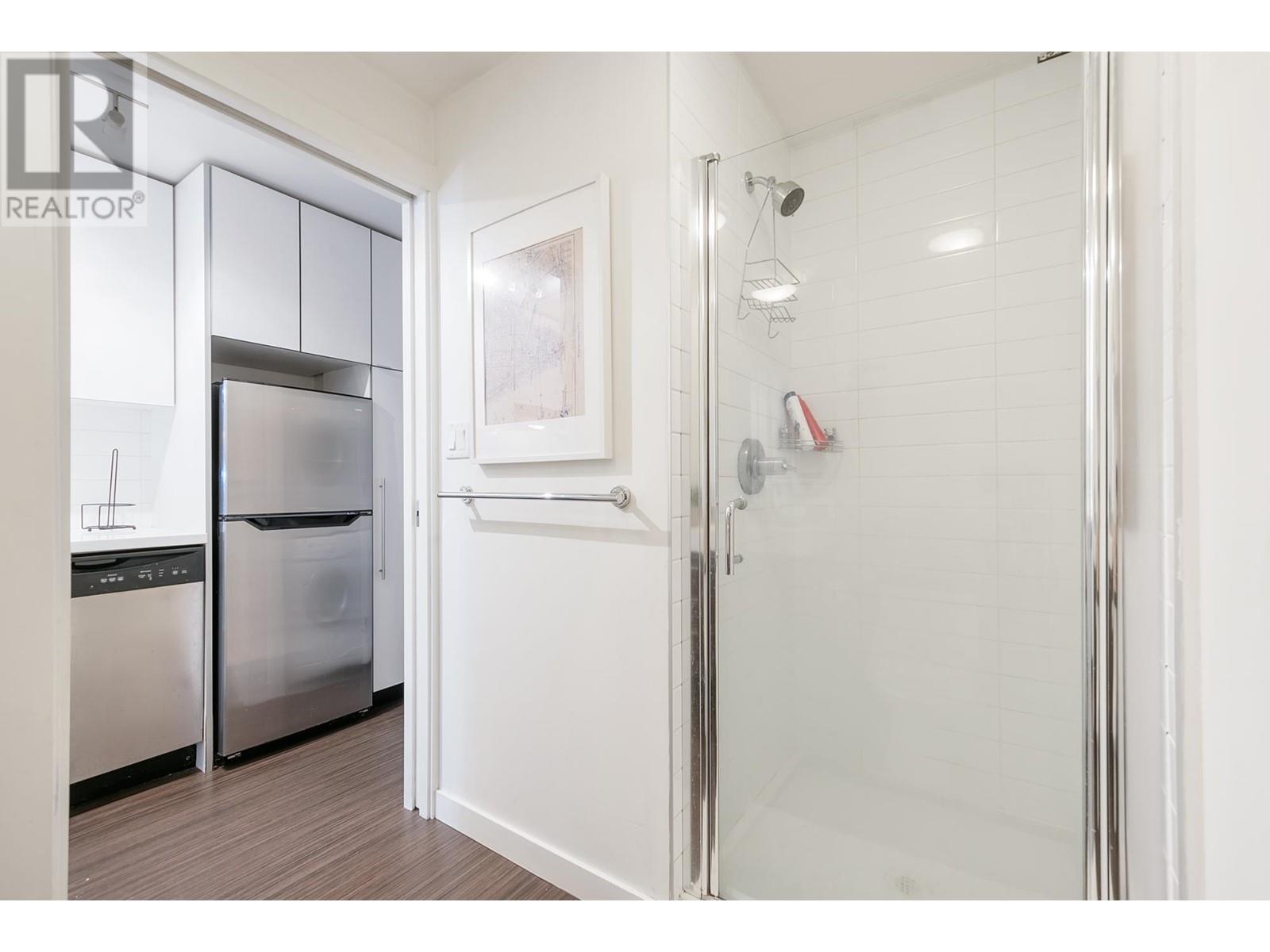 Listing Picture 12 of 22 : 205 370 CARRALL STREET, Vancouver / 溫哥華 - 魯藝地產 Yvonne Lu Group - MLS Medallion Club Member