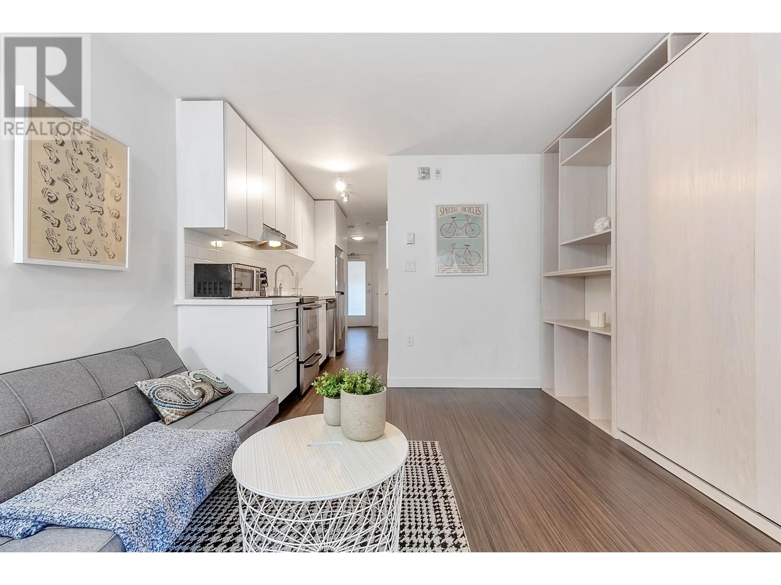 Listing Picture 2 of 22 : 205 370 CARRALL STREET, Vancouver / 溫哥華 - 魯藝地產 Yvonne Lu Group - MLS Medallion Club Member