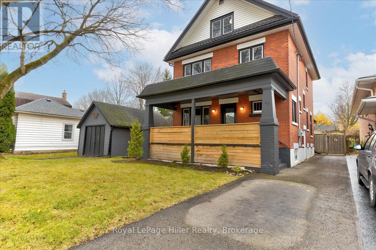 43 Louise Street, Stratford, Ontario  N5A 2E3 - Photo 2 - X11940038