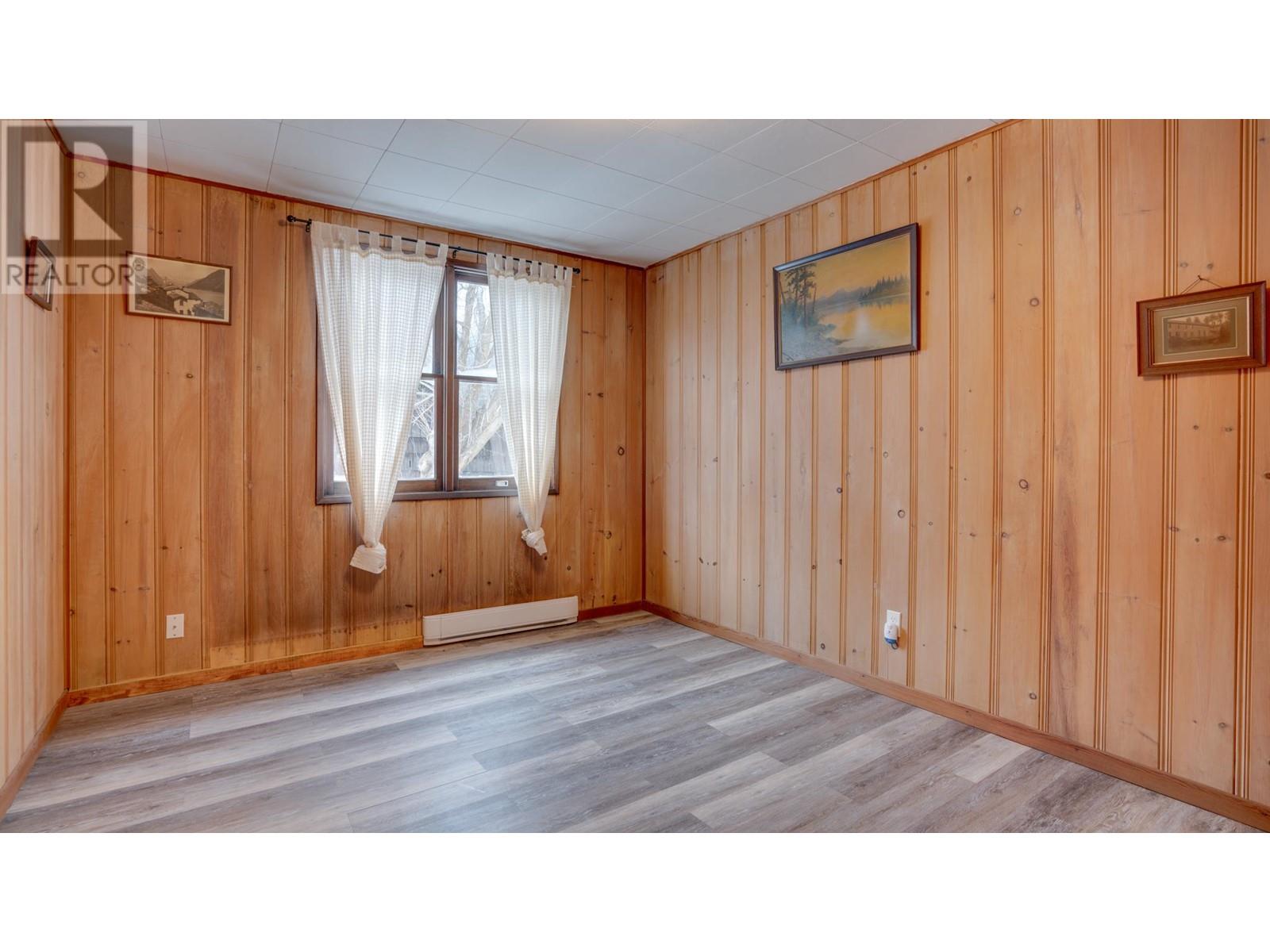 2280/2284 Shuswap Avenue, Lumby, British Columbia  V0E 2G0 - Photo 13 - 10333130