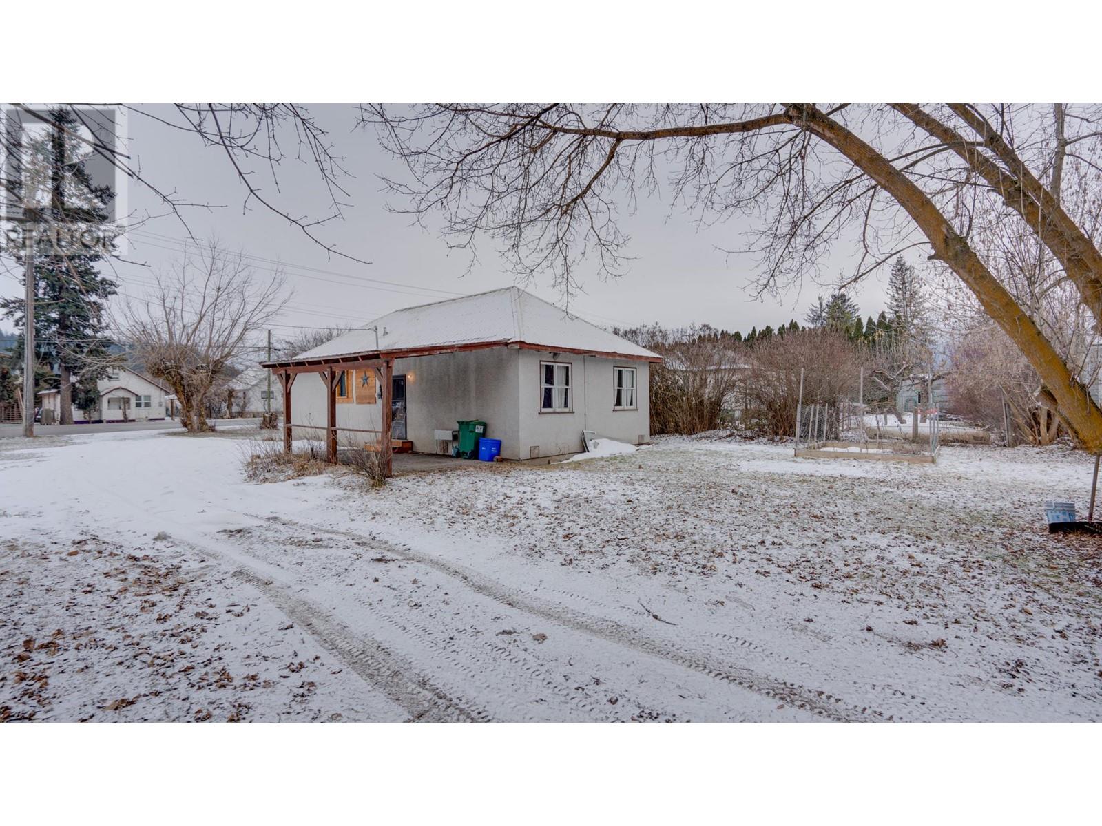 2280/2284 Shuswap Avenue, Lumby, British Columbia  V0E 2G0 - Photo 20 - 10333130