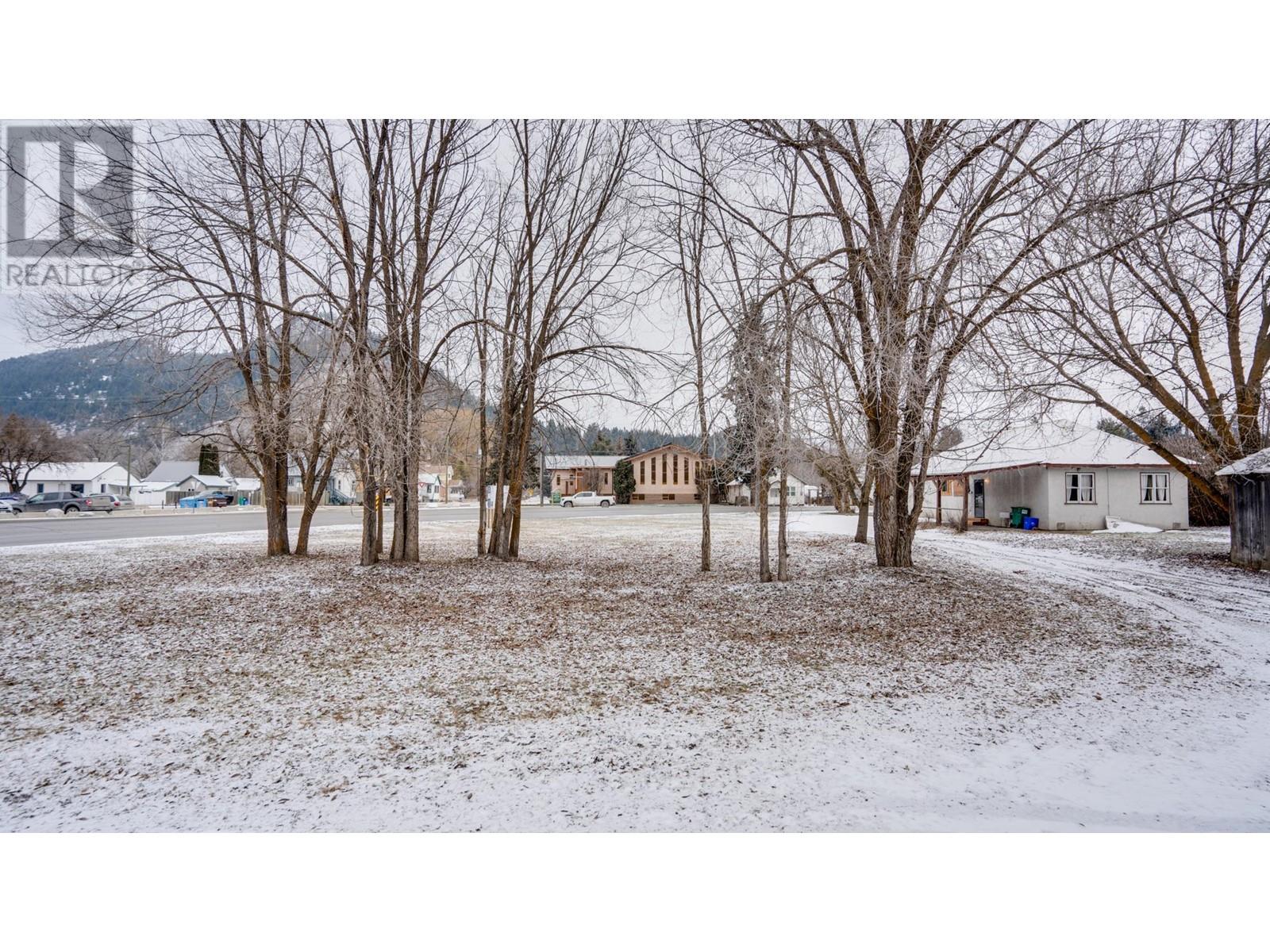 2280/2284 Shuswap Avenue, Lumby, British Columbia  V0E 2G0 - Photo 22 - 10333130
