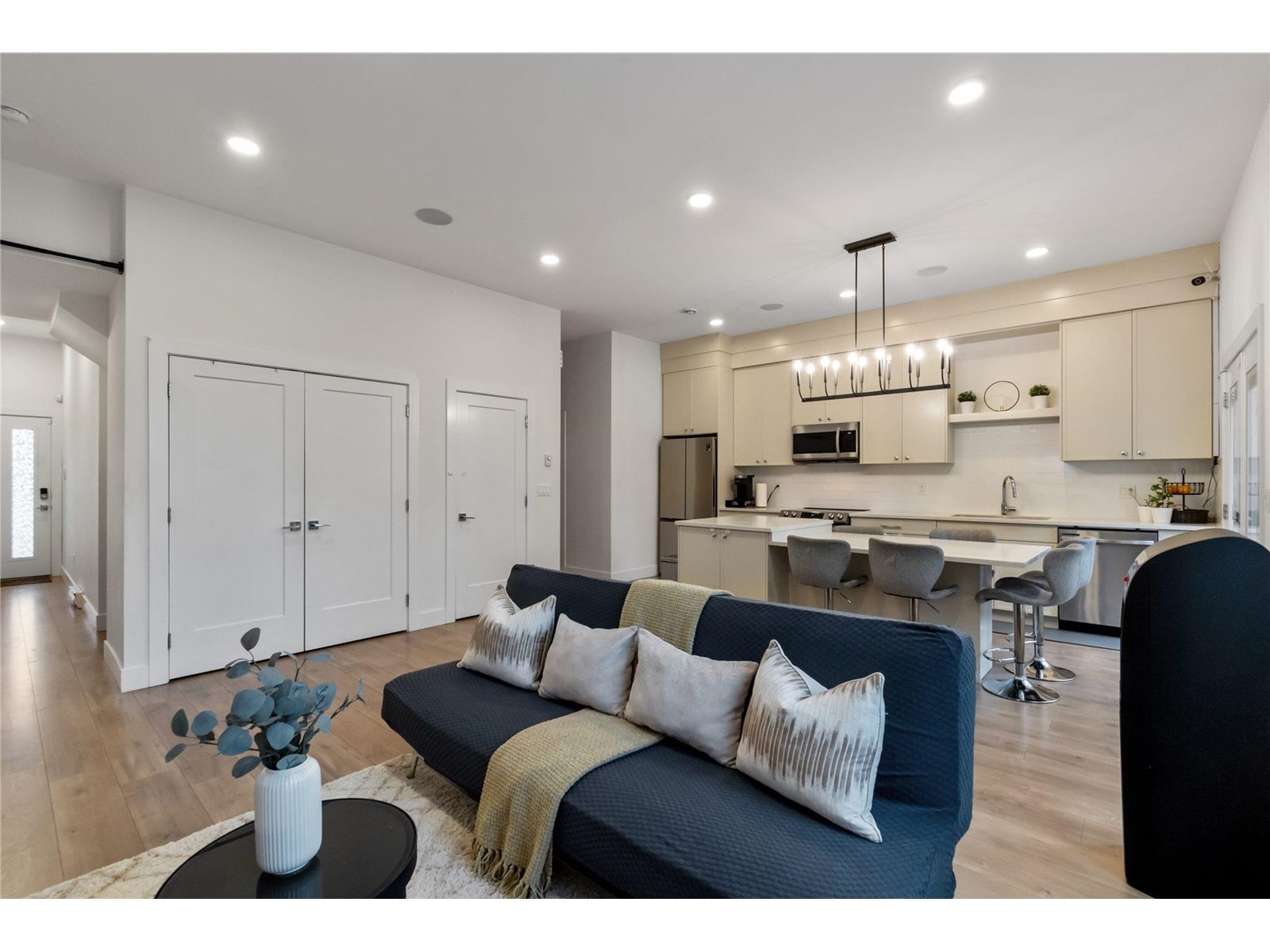 Property at 16 5960 142 STREET image 4