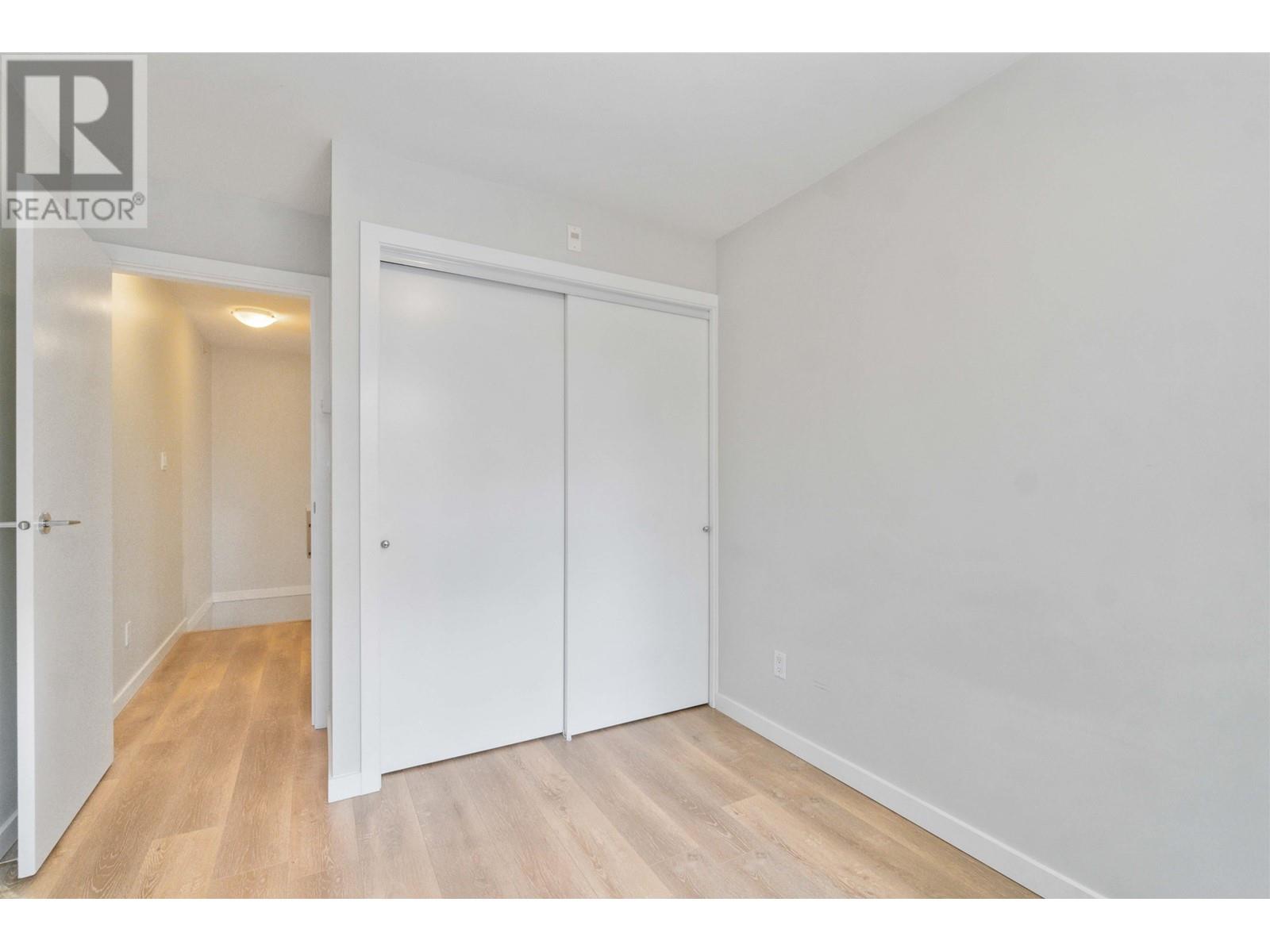 Listing Picture 25 of 35 : 41 6965 HASTINGS STREET, Burnaby / 本拿比 - 魯藝地產 Yvonne Lu Group - MLS Medallion Club Member