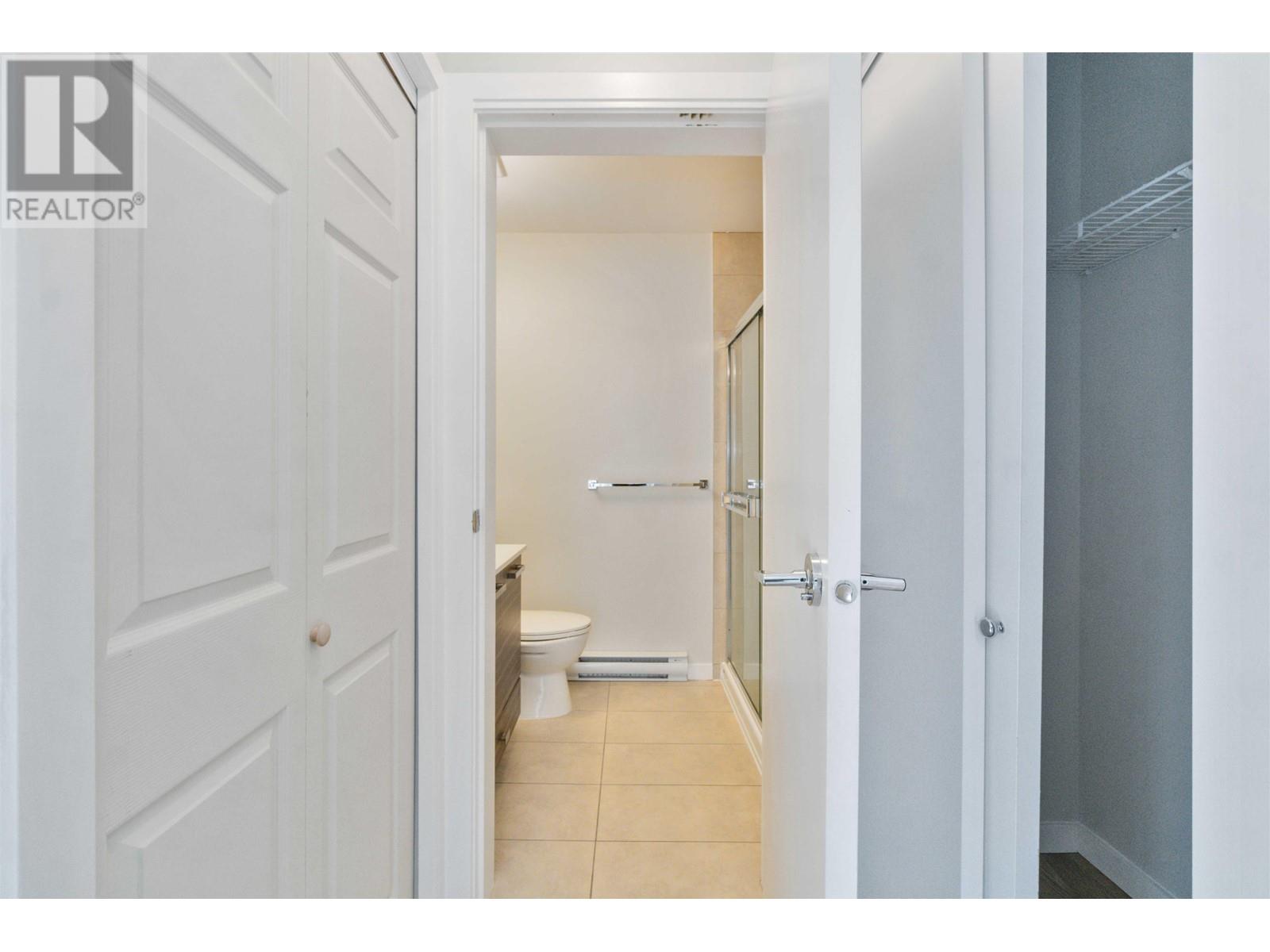 Listing Picture 30 of 35 : 41 6965 HASTINGS STREET, Burnaby / 本拿比 - 魯藝地產 Yvonne Lu Group - MLS Medallion Club Member