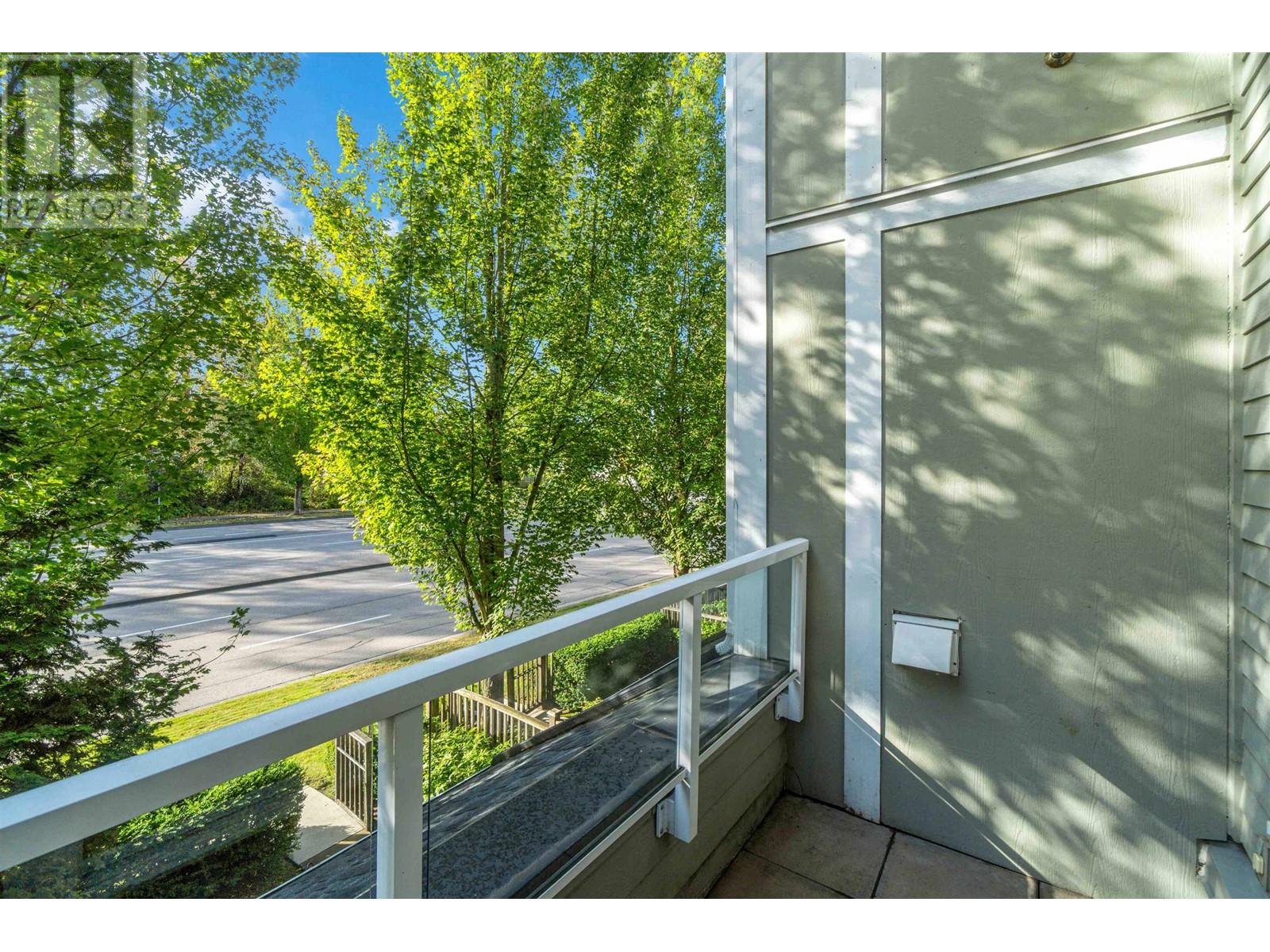 Listing Picture 35 of 35 : 41 6965 HASTINGS STREET, Burnaby / 本拿比 - 魯藝地產 Yvonne Lu Group - MLS Medallion Club Member
