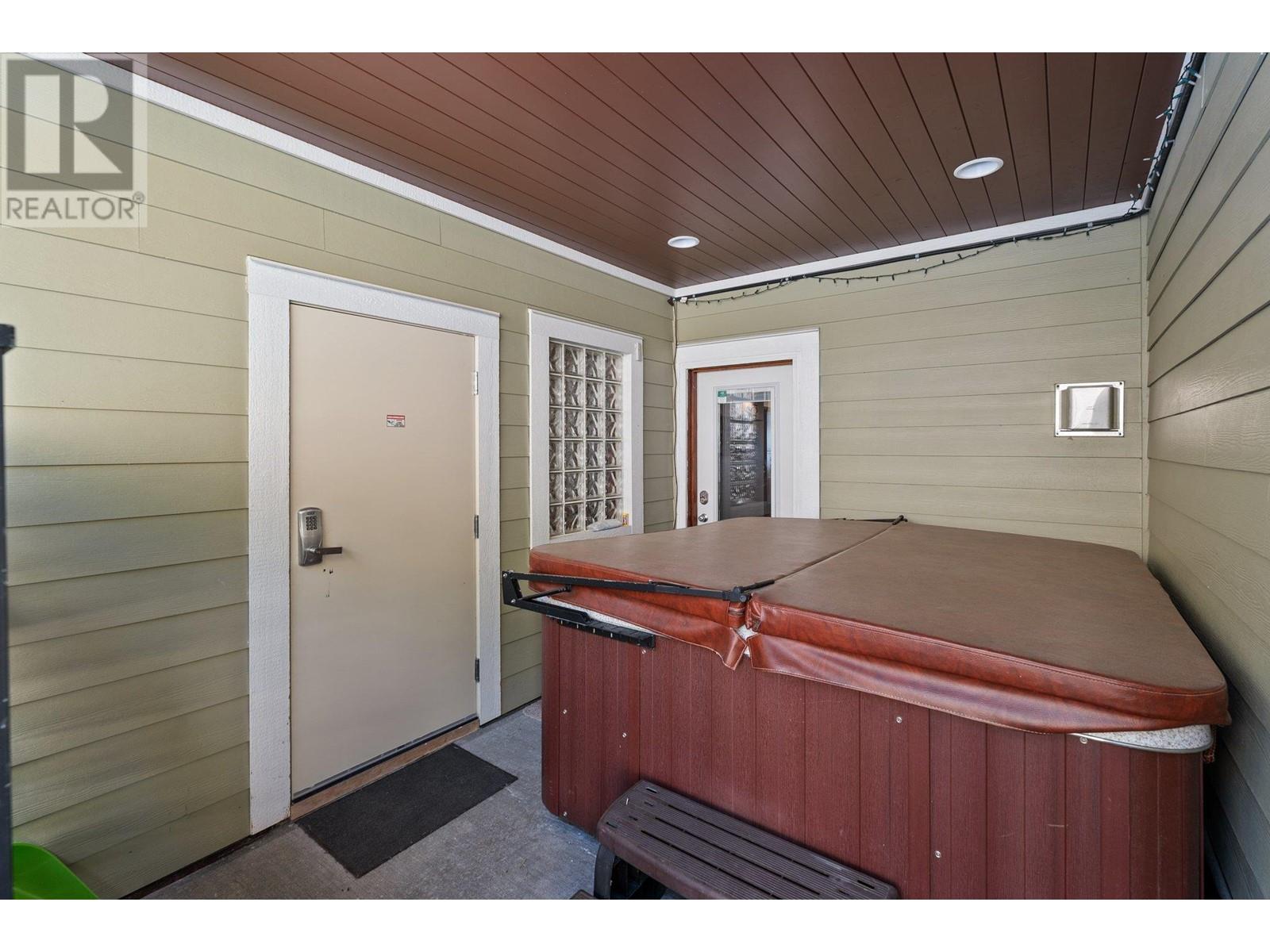 7360 Porcupine Road Unit# 6, Big White, British Columbia  V1P 1P3 - Photo 55 - 10333030