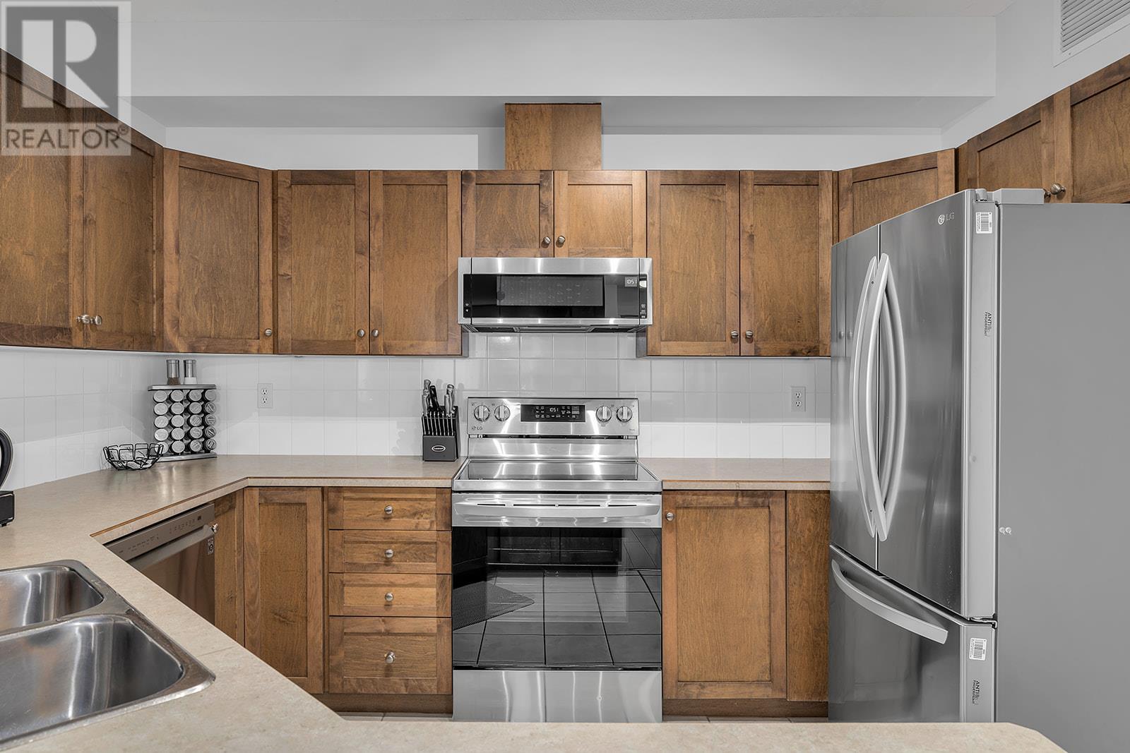 1128 Sunset Drive Unit# 702, Kelowna, British Columbia  V1Y 9W7 - Photo 16 - 10333320