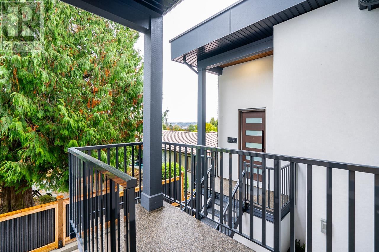 104 942 Stewart Avenue, Coquitlam, British Columbia  V3K 2N6 - Photo 3 - R2959670