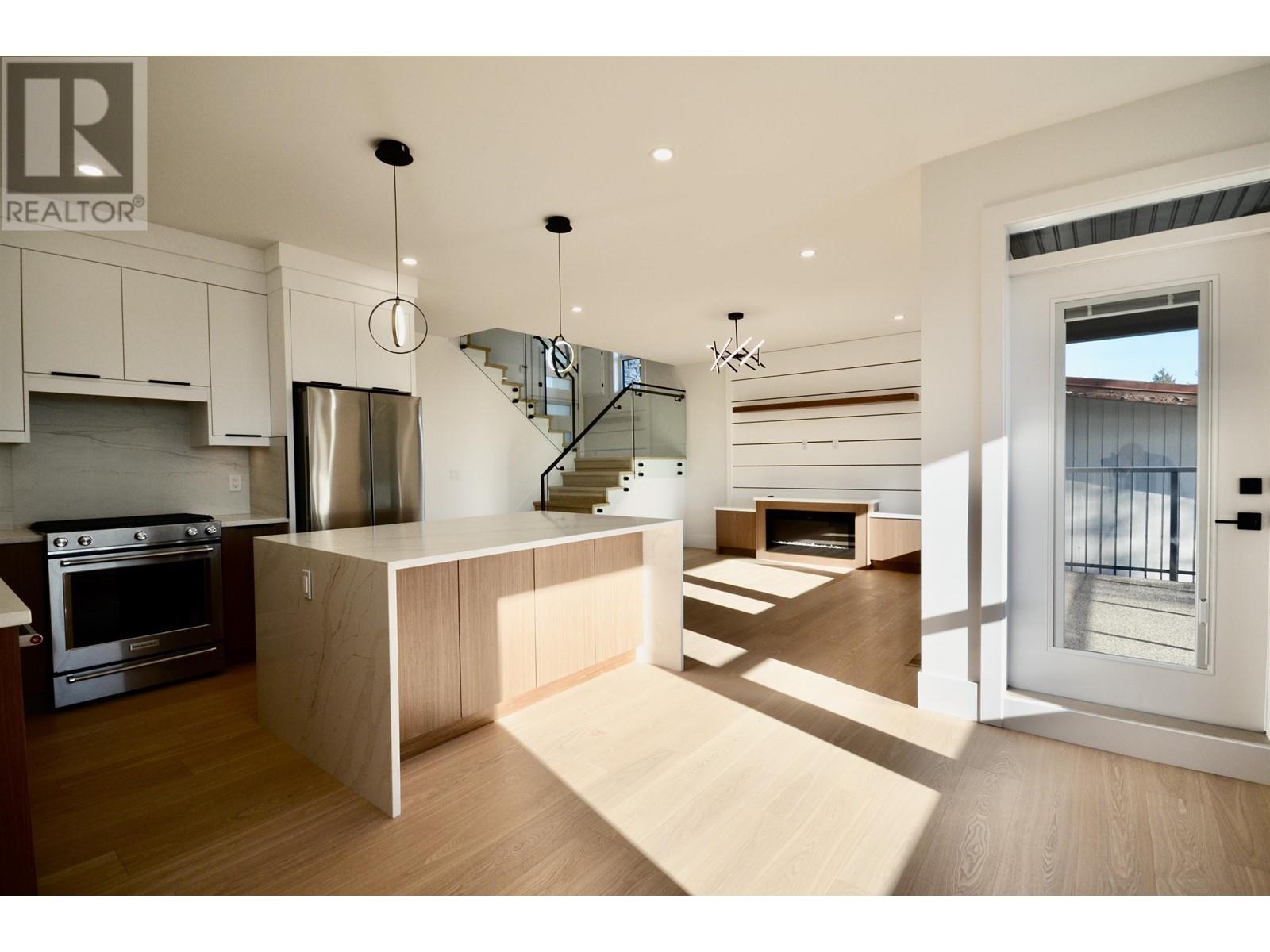 104 942 Stewart Avenue, Coquitlam, British Columbia  V3K 2N6 - Photo 15 - R2959670