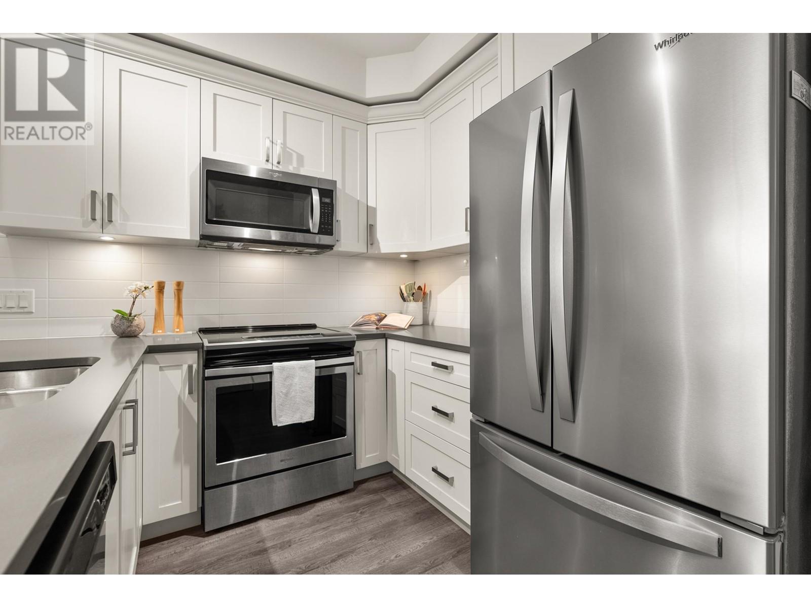 210 2436 Kelly Avenue, Coquitlam, British Columbia  V3C 1Y4 - Photo 14 - R2960026