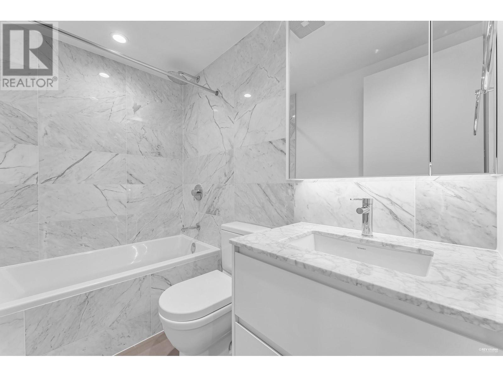 Property at 702 6000 MCKAY AVENUE image 4