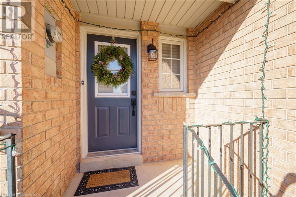 5115 Silvercreek Drive, Burlington, Ontario  L7L 6K5 - Photo 2 - 40693333