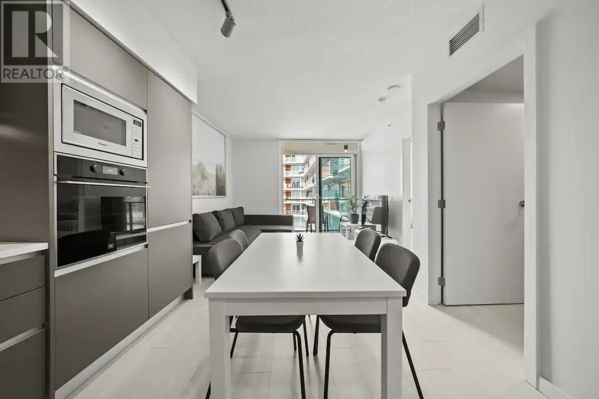 725 180 E 2nd Avenue, Vancouver, British Columbia  V5T 0K4 - Photo 2 - R2954326