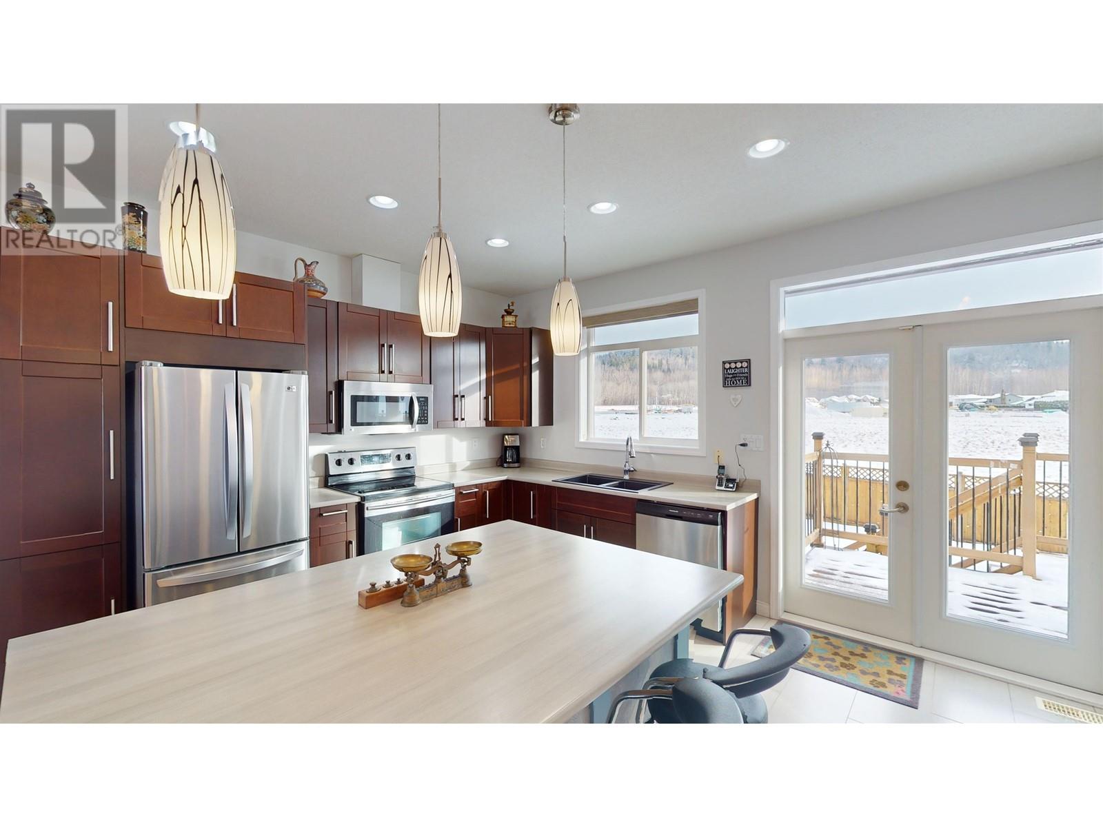 Property at 195 NICKEL RIDGE AVENUE image 4