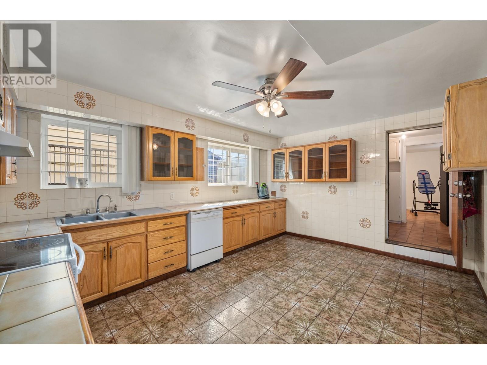 3160 E 6th Avenue, Vancouver, British Columbia  V5M 1S5 - Photo 17 - R2915873