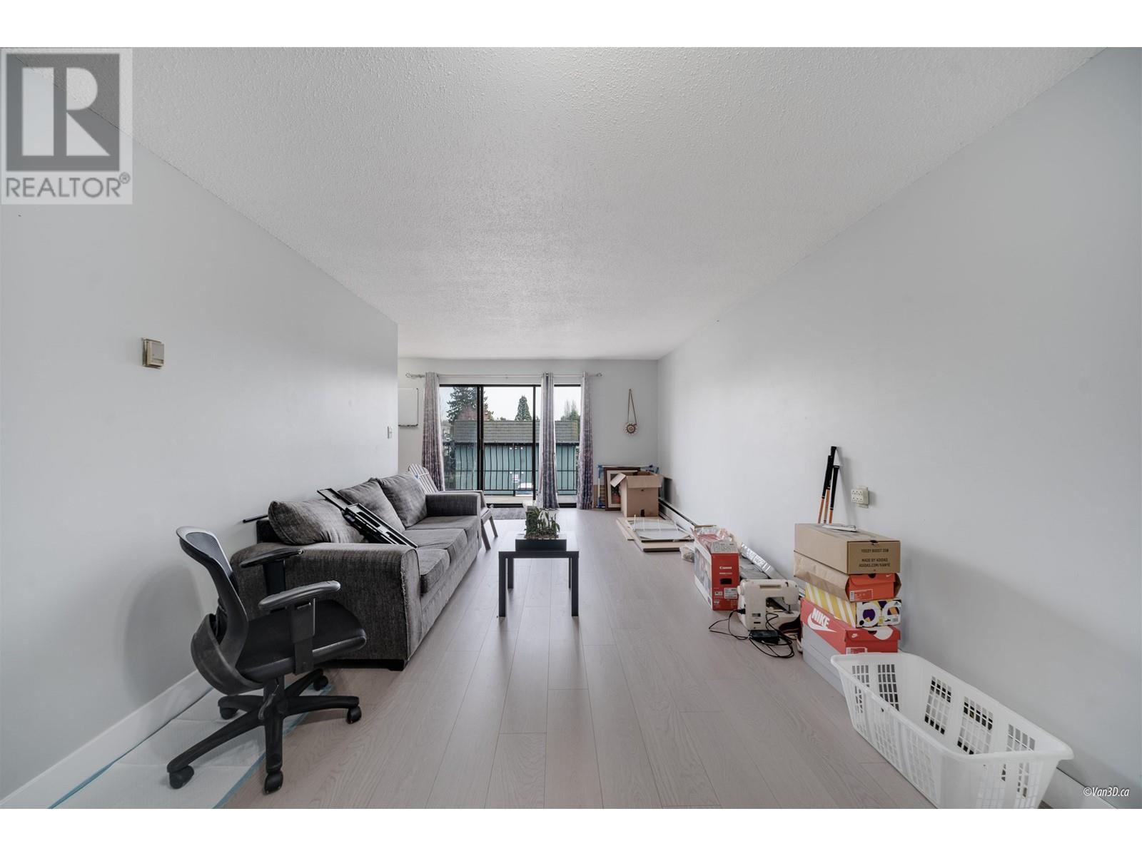 Listing Picture 13 of 26 : 326 8051 RYAN ROAD, Richmond / 烈治文 - 魯藝地產 Yvonne Lu Group - MLS Medallion Club Member