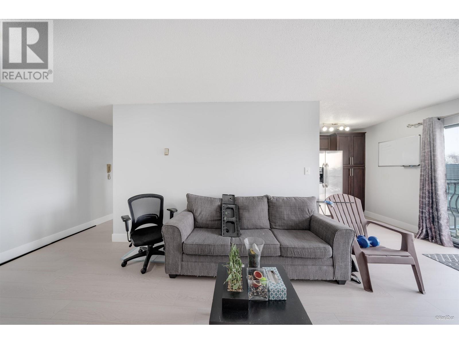 Listing Picture 15 of 26 : 326 8051 RYAN ROAD, Richmond / 烈治文 - 魯藝地產 Yvonne Lu Group - MLS Medallion Club Member