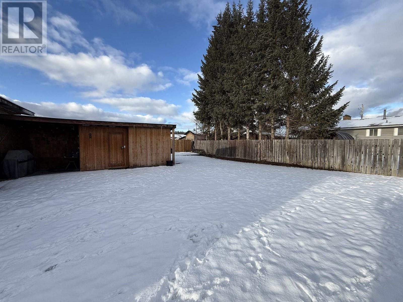 Property at 475 ROBERTSON AVENUE image 3