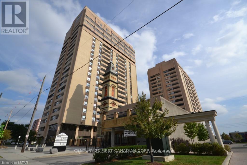 504 - 389 Dundas Street