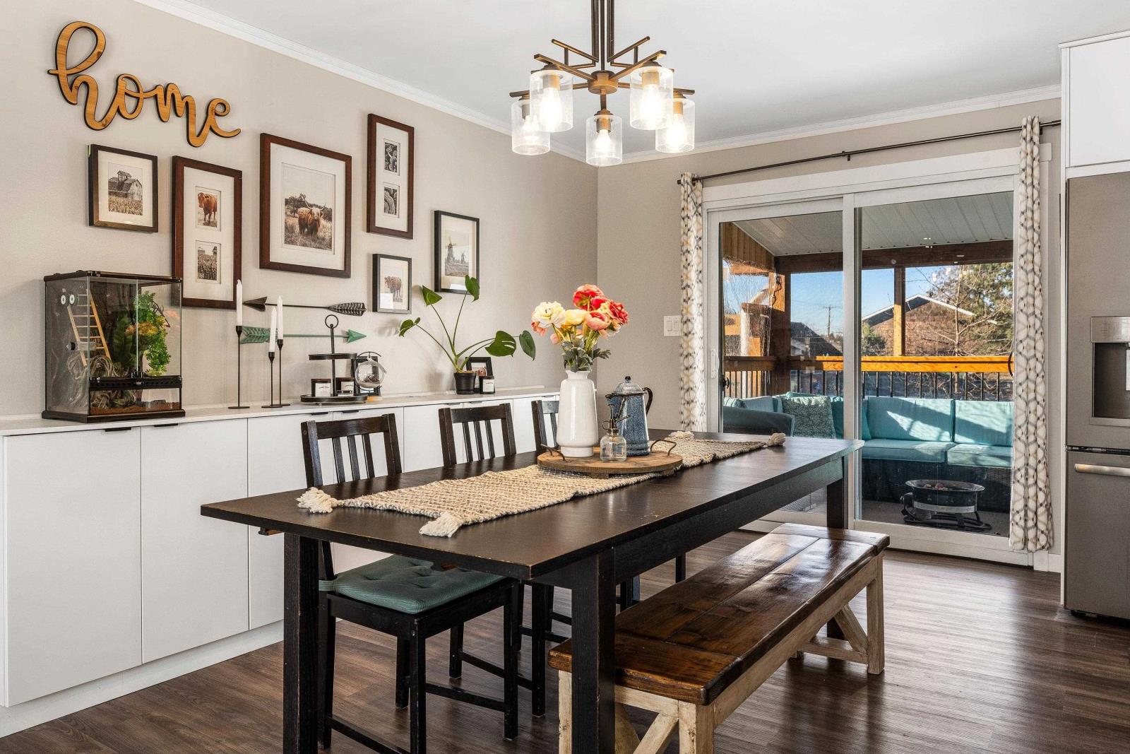 6021 Arlington Drive, Sardis South, Chilliwack, British Columbia V2R 2J6 - Photo 2 - R2957172