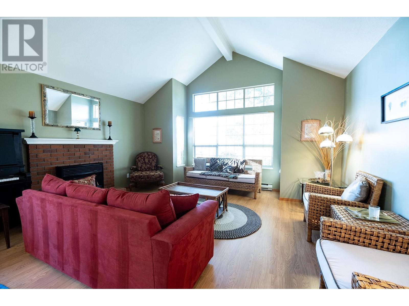 Property at 5462 KENSINGTON ROAD image 1