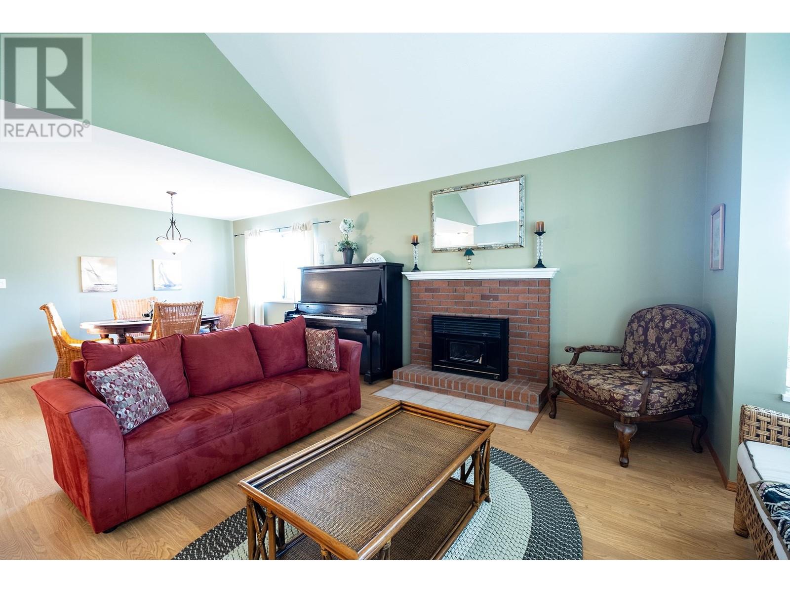 Property at 5462 KENSINGTON ROAD image 2