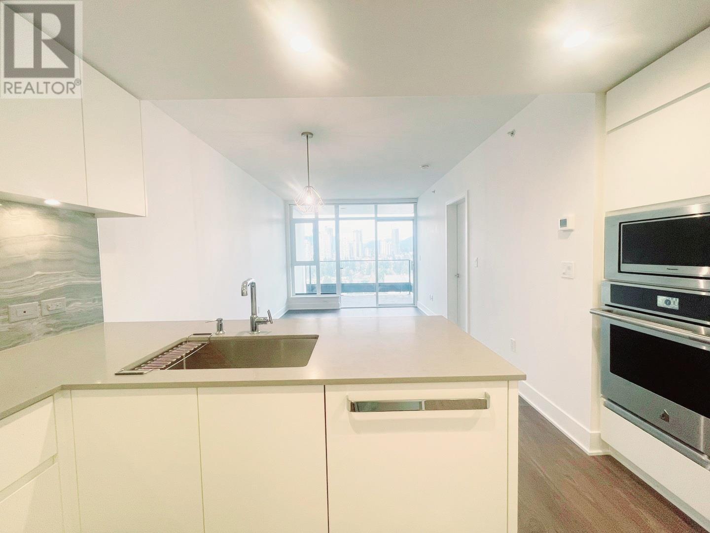 2801 450 Westview Street, Coquitlam, British Columbia  V3K 6C3 - Photo 4 - R2958372