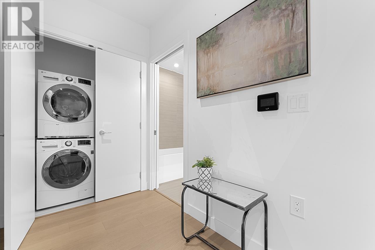 Listing Picture 14 of 23 : 307 5788 GILBERT ROAD, Richmond / 烈治文 - 魯藝地產 Yvonne Lu Group - MLS Medallion Club Member