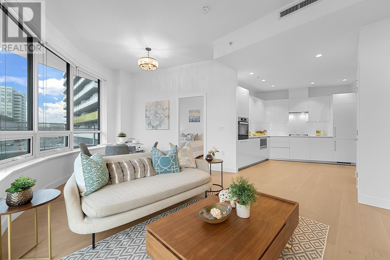 Listing Picture 2 of 23 : 307 5788 GILBERT ROAD, Richmond / 烈治文 - 魯藝地產 Yvonne Lu Group - MLS Medallion Club Member