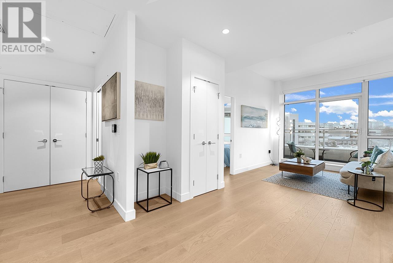 Listing Picture 5 of 23 : 307 5788 GILBERT ROAD, Richmond / 烈治文 - 魯藝地產 Yvonne Lu Group - MLS Medallion Club Member