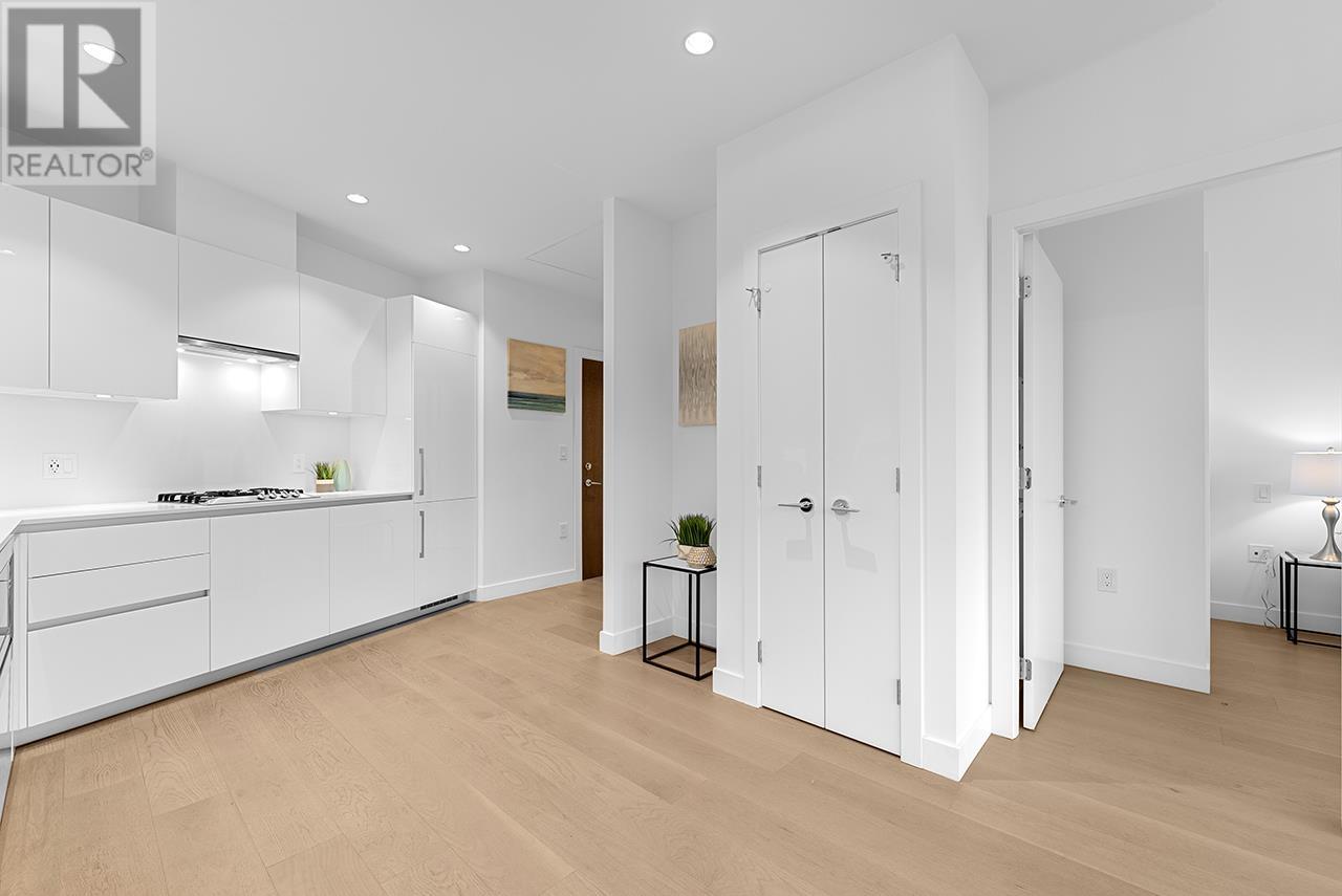 Listing Picture 8 of 23 : 307 5788 GILBERT ROAD, Richmond / 烈治文 - 魯藝地產 Yvonne Lu Group - MLS Medallion Club Member