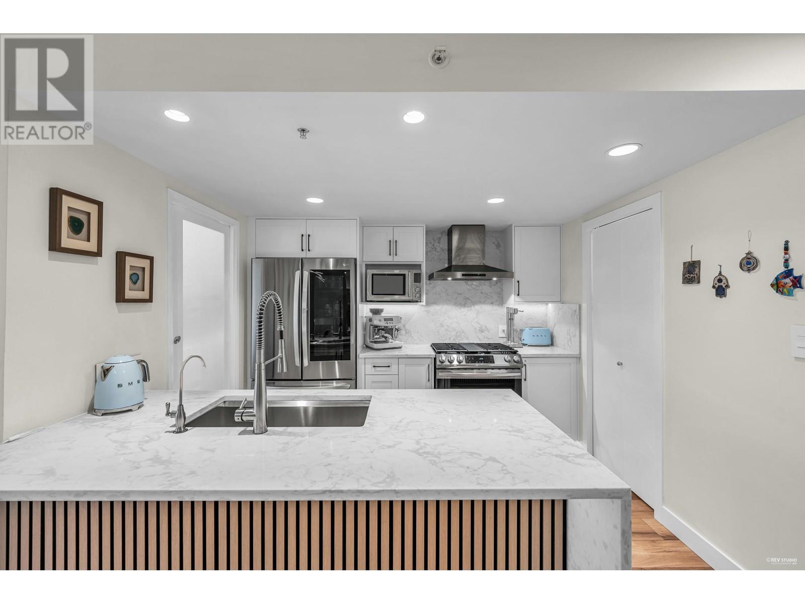 1485 W 6th Avenue, Vancouver, British Columbia  V6H 4G1 - Photo 3 - R2960089