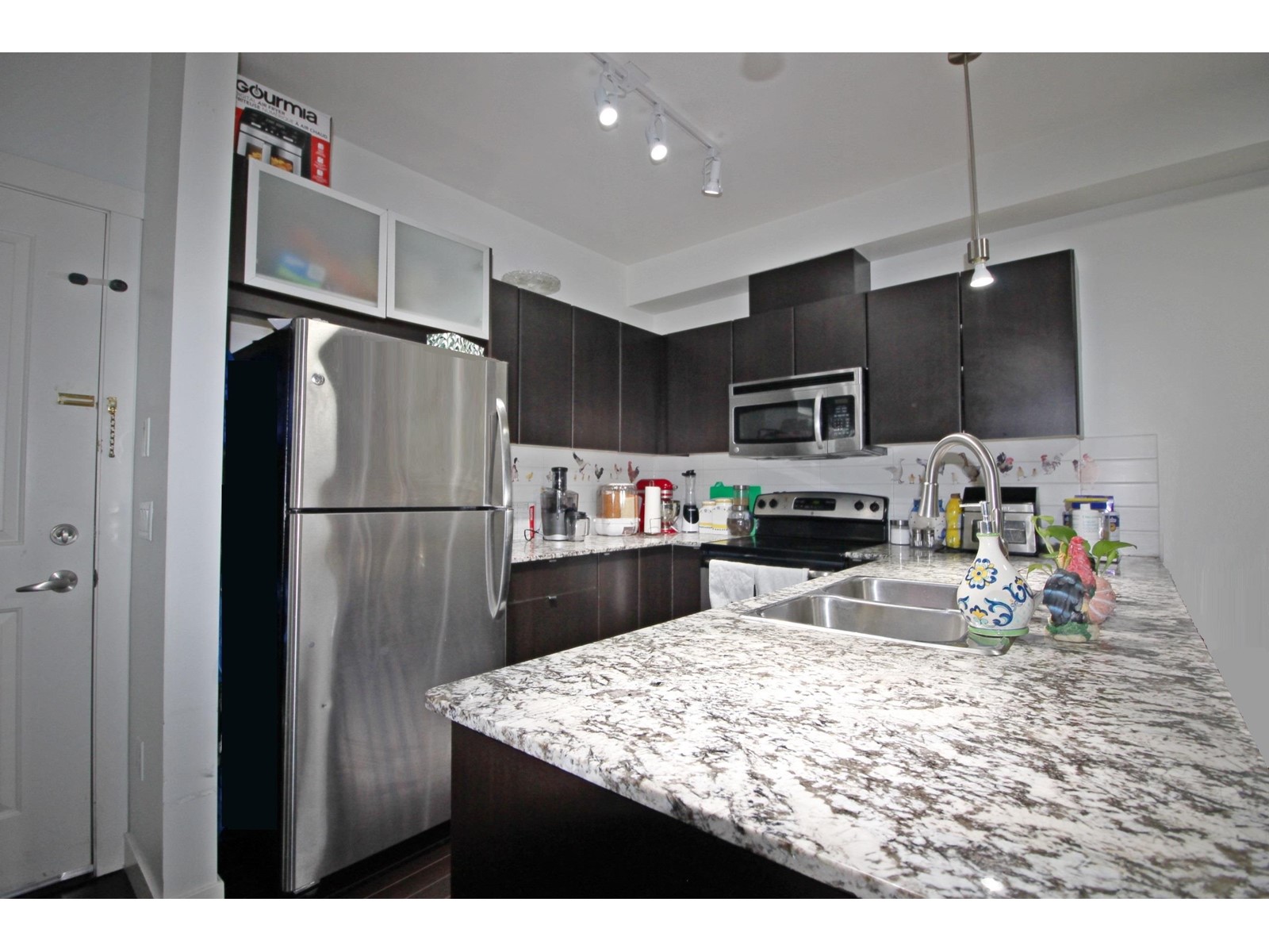 309 9655 King George Boulevard, Surrey, British Columbia  V3T 0C7 - Photo 9 - R2957713