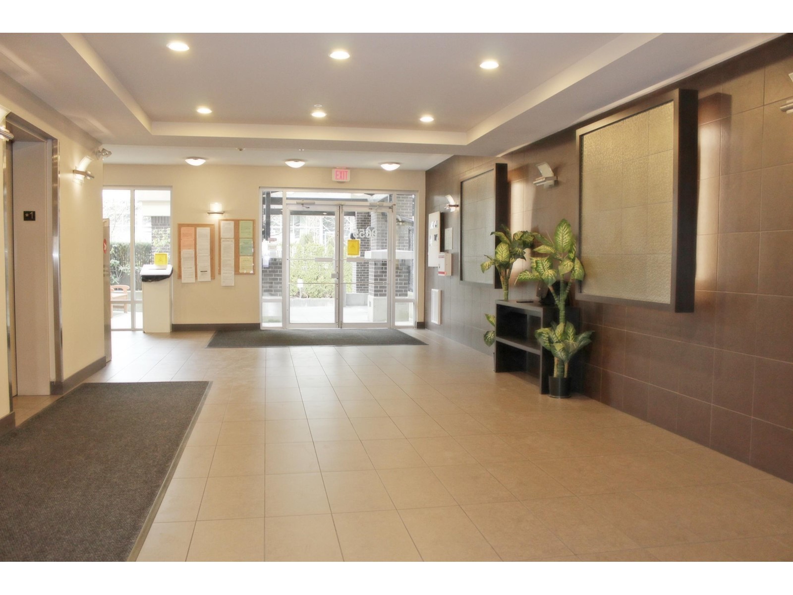 Property at 309 9655 KING GEORGE BOULEVARD image 4