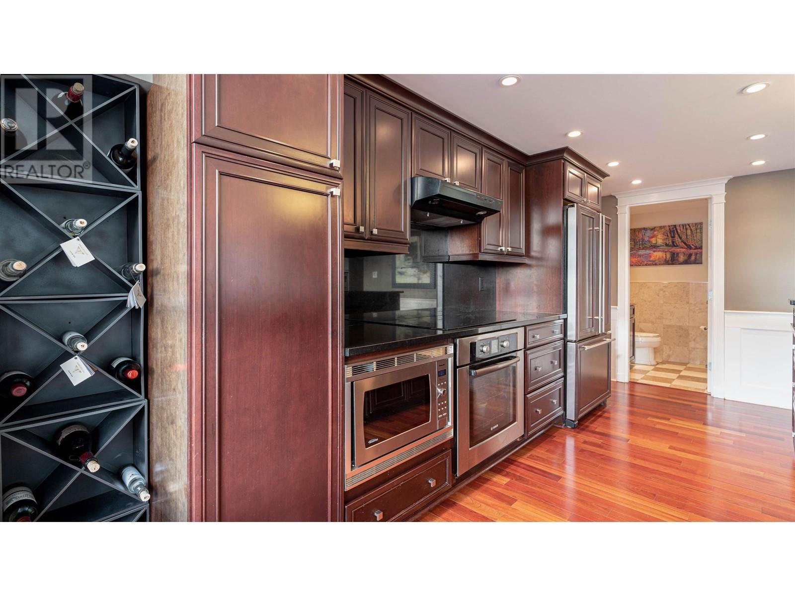 Listing Picture 12 of 37 : 1003 717 JERVIS STREET, Vancouver / 溫哥華 - 魯藝地產 Yvonne Lu Group - MLS Medallion Club Member