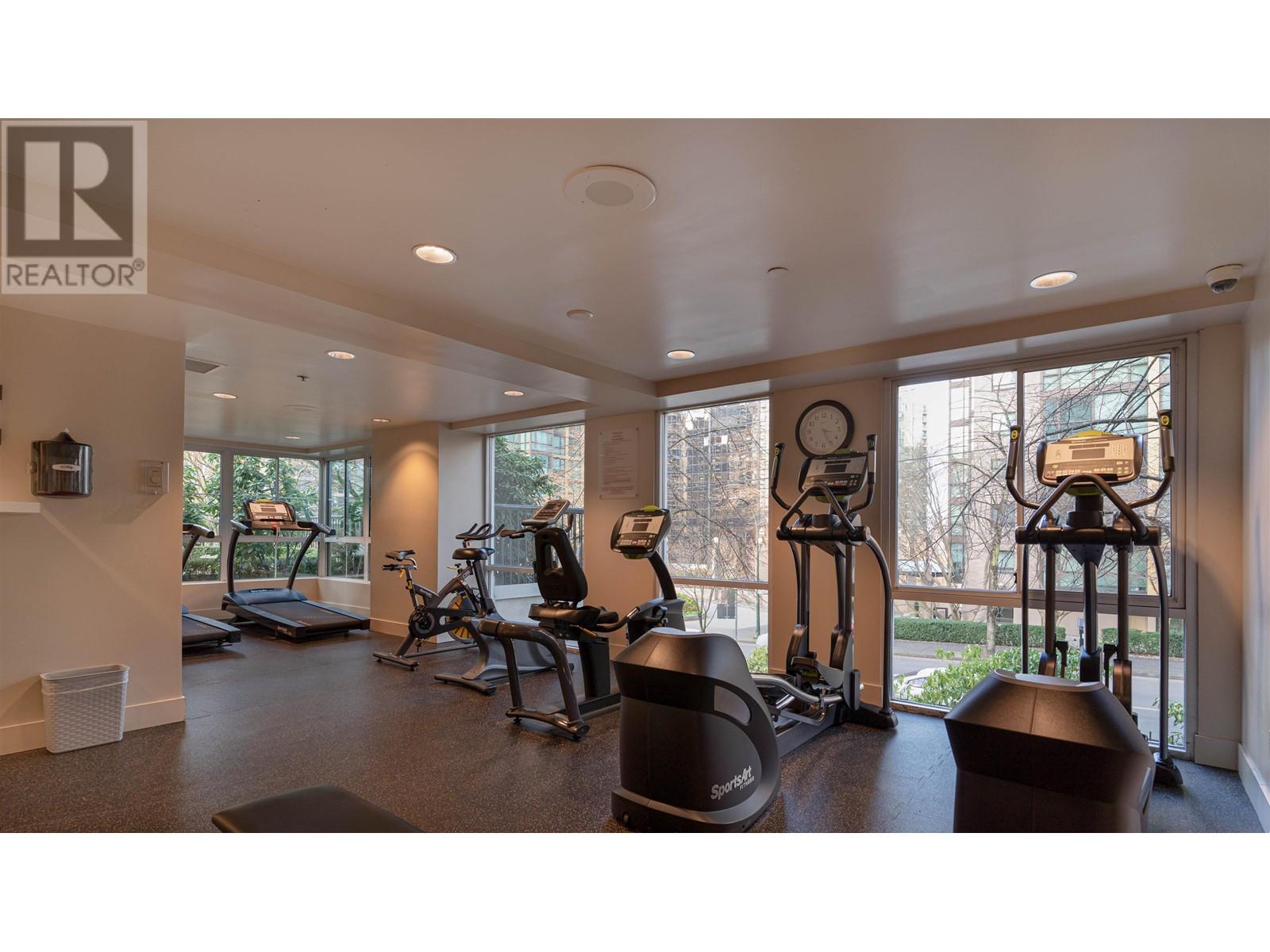 Listing Picture 31 of 37 : 1003 717 JERVIS STREET, Vancouver / 溫哥華 - 魯藝地產 Yvonne Lu Group - MLS Medallion Club Member