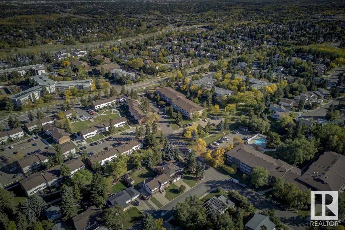 Property at 5108 154 ST NW NW image 3